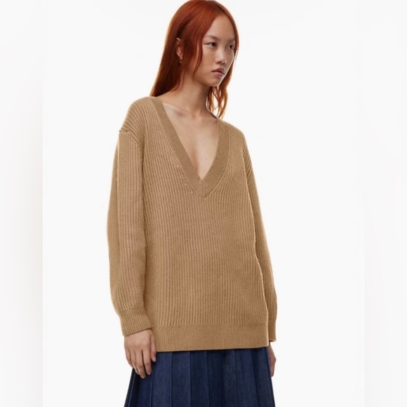Aritzia Babaton Roger Merino Wool Camel Relaxed V-neck V-Neck Sweater Size S - Picture 6 of 17